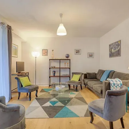 LE FOUGÈRES - Bel appartement avec deux chambres et place de parking Rennes Extérieur photo