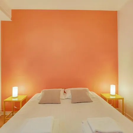 LE FOUGÈRES - Bel appartement avec deux chambres et place de parking Rennes Extérieur photo